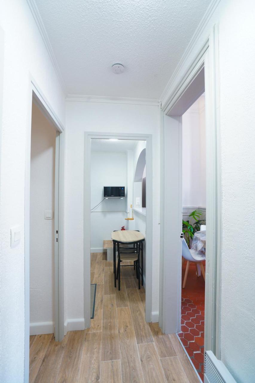 Appartement Du Forum,La Gare, 50 M2 , Climatisation, Garage, Cour Narbonne Buitenkant foto